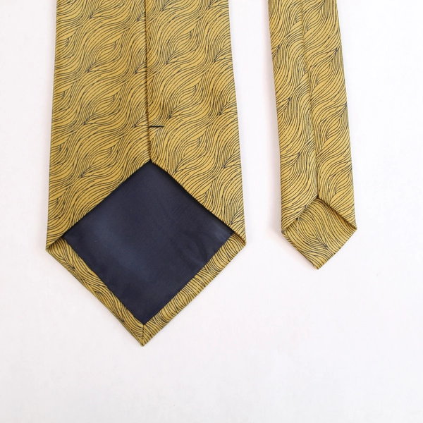 Vintage City Noble DTY Yellow Black Waves Men's Tie 56" Long Smooth Pointed