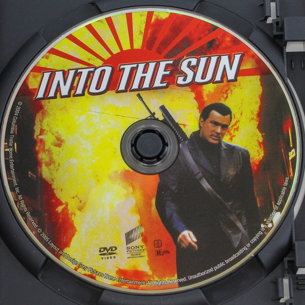 Into The Sun DVD Movie Steven Seagal 2004 Sony Entertainment Good Condition