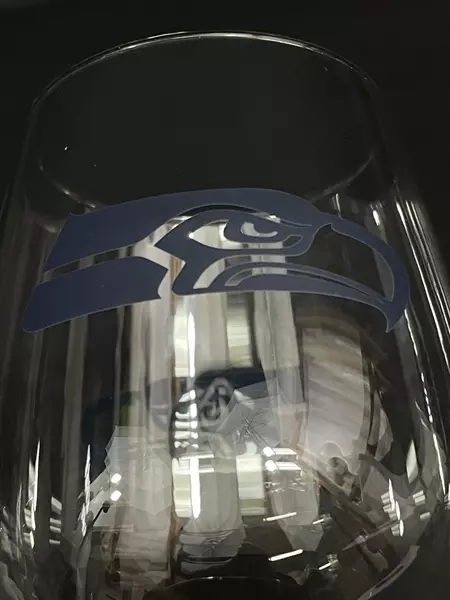 Set of 2 Seattle Seahawks Wine Glasses 7" Tall  Clear Glass 