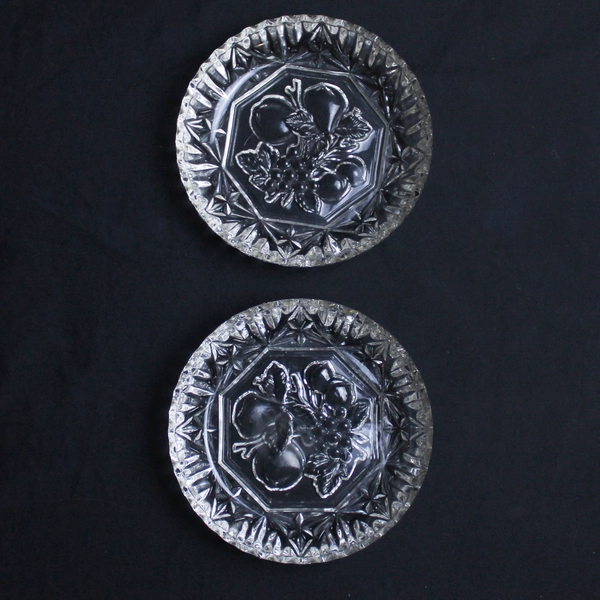 Lot of 2 Vintage Della Robbia Fruit Pattern Clear Glass Ash Tray Dishes 5.25 In