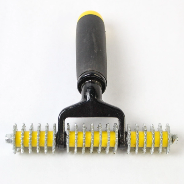 MD Carpet Seam Roller Hand Held 19 Teeth 7 Inches