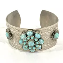 Silver Tone Floral Cluster Turquoise Bracelet