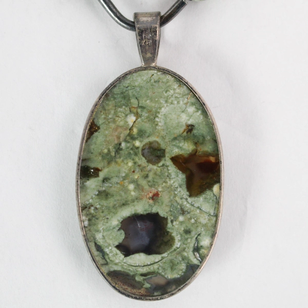 Green Rainforest Jasper Rhyolite Polished Bead And Pendant Necklace 20 Inch