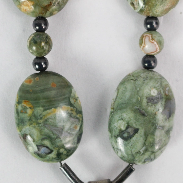 Green Rainforest Jasper Rhyolite Polished Bead And Pendant Necklace 20 Inch