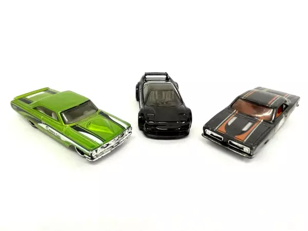 Lot of 6 Mattel Hot Wheels Die Cast Cars Ford F150 Acura NSX Barracuda Galaxia