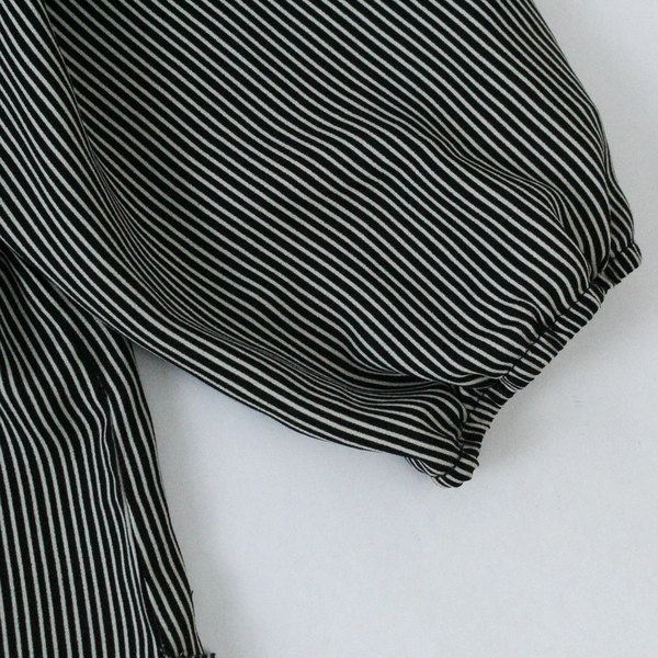 Maurices Shirt Top Blouse Women's XL Black White Short Puff Sleeves