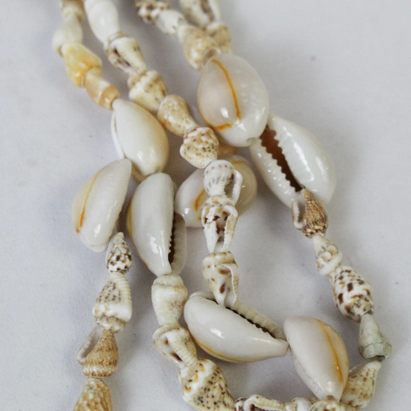 Nice Vintage SeaShell Necklace Lot Island Beach Surfer Tropic Fashion Lot of 8