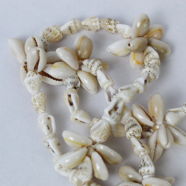 Nice Vintage SeaShell Necklace Lot Island Beach Surfer Tropic Fashion Lot of 8