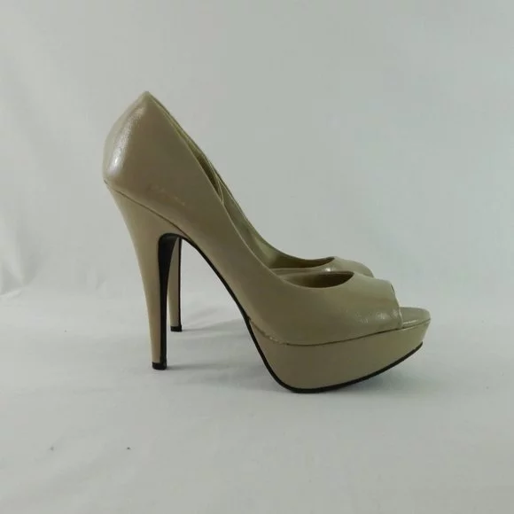 City Streets Beige Faux Leather Platform Heels Pumps Women's Size 8.5
