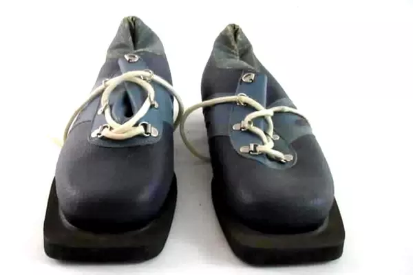 Vintage Silva Snow Ski Shoes 75mm Nordic Norm Blue White Lace Up Size 38