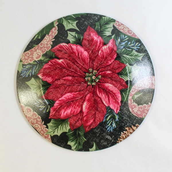 Poinsettia Decorative Plate, 10" Diameter, Very Good Pre-Owned Condition