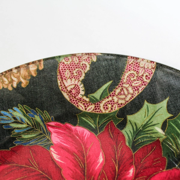 Poinsettia Decorative Plate, 10" Diameter, Very Good Pre-Owned Condition