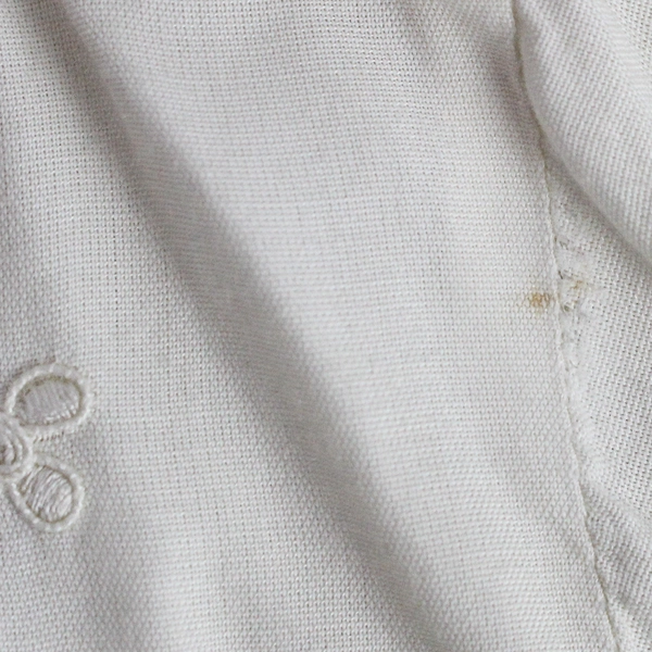 Smithsonian Institution Embroidered Loose White Button-Up Blouse Women's Medium