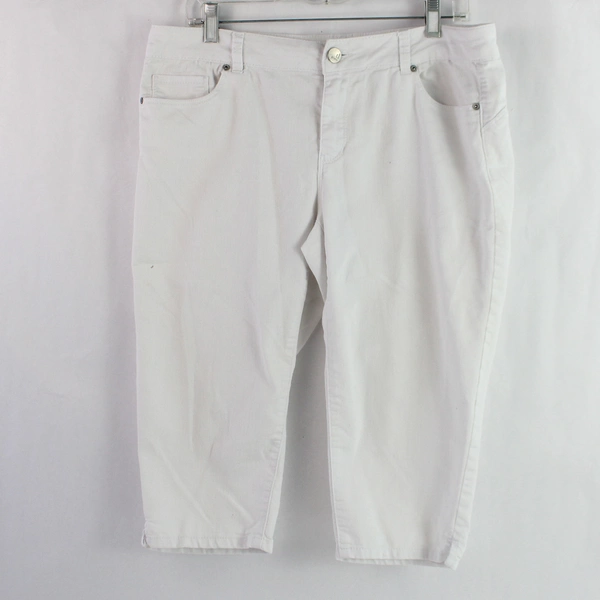 D. Jeans Women's Size 12 Capri Style White Denim Pants Jeans