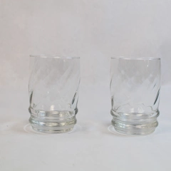 Set of 2 Libbey Cascade 8 Ounce Juice Glasses Tumblers Swirl Clear Water