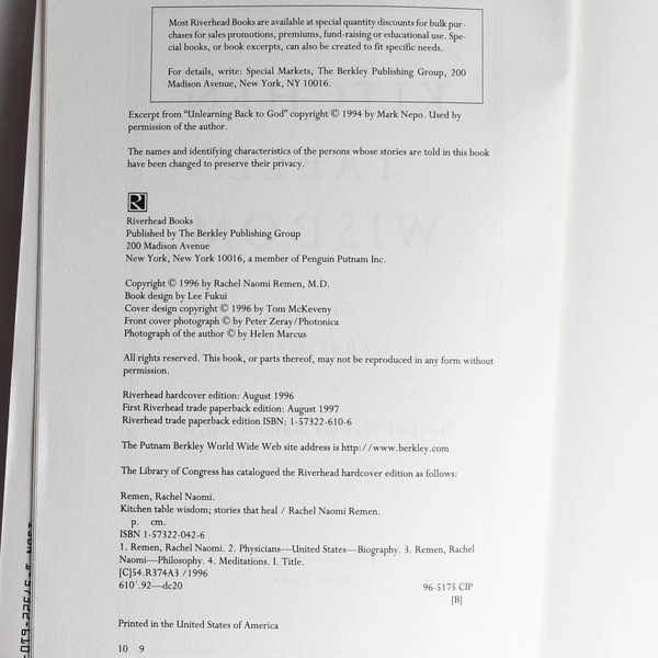 Kitchen Table Wisdom Stories That Heal Book by Rachel Naomi Remen 1997