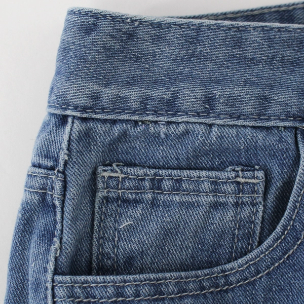 Women's Denim Jeans Light Blue Wash Button Up High Rise Straight Leg Size Medium