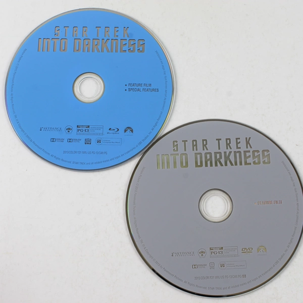 Star Trek Into Darkness Blu-ray and DVD Set 2013 Chris Pine 