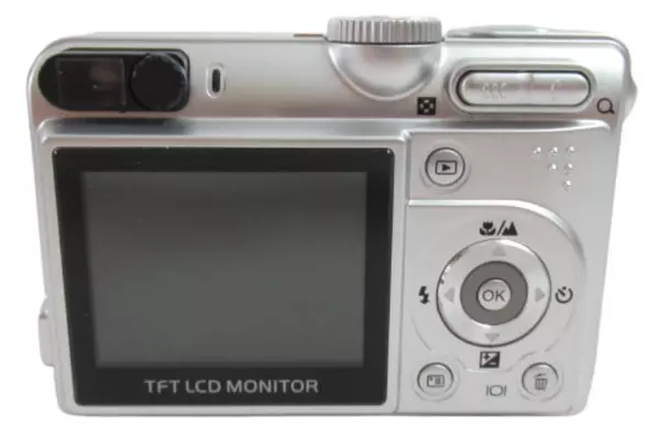 Vivitar Vivicam 8400 Digital Camera 8.0 MP With Case and Cords