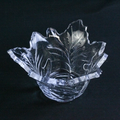 Vintage Clear Cut Glass Leaf Shaped Serving Bowl Scalloped Rim Centerpiece