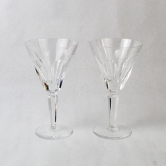 Set of 2 Fluted Crystal Wine Glasses Thumbprint Pattern Hexagon Stem