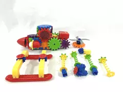 Learning Journey STEM Gears Techno Bionic Bug & Quirky Copter Set Pre-Owned