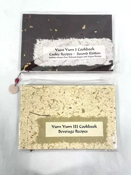 Lot of 4 Yum Yum Cookbooks by American Assn of University Women Lincoln City
