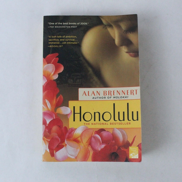 Honolulu By Alan Brennert 2009 St. Martin's Press Paperback