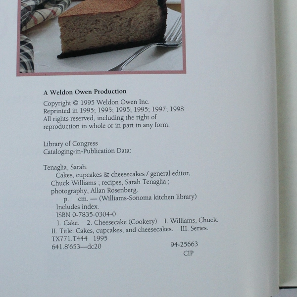 Cakes Cupcakes & Cheesecakes Williams Sonoma Kitchen Library 1995 HC