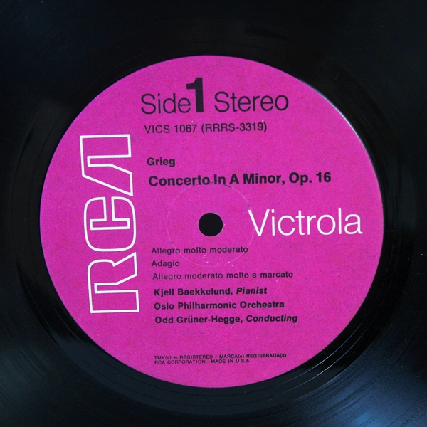 Grieg Piano Concerto Peer Gynt Suites VICS-1067 Vinyl LP