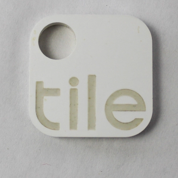 TILE Bluetooth Smart Tracker For Lost Phone Or Keys Pre-owned Used