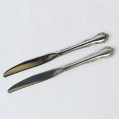 Oneida Lot of 2 Knives Mansfield Amadeus Stainless WM A Rogers Deluxe Flatware