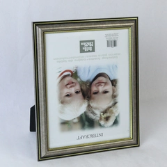Intercraft Picture Frame Gold Toned Trim Hanging Free Standing Holds 8 x 10