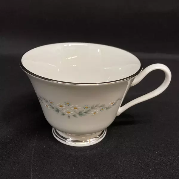 Set of 4 Lenox Oxford Holyoke Bone China Cup And Footed Saucer Sets 