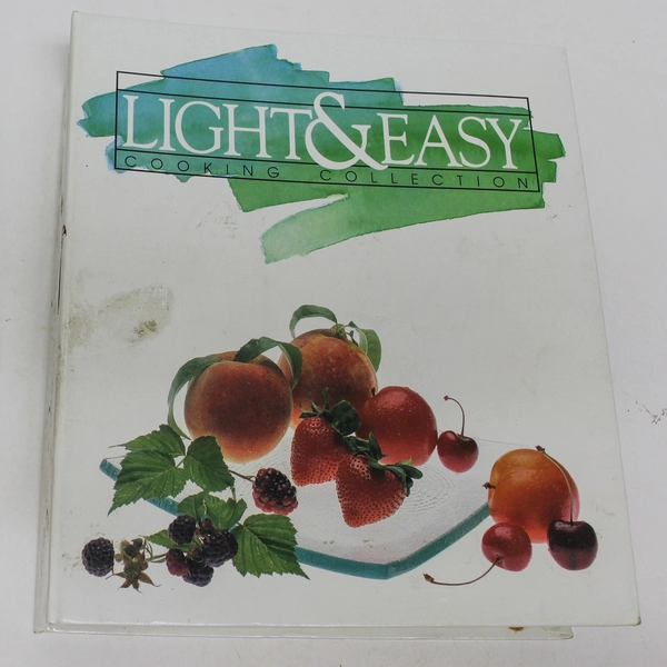 Light & Easy Cooking Collection Book 1990 Oxmoor House Ring Bound Good Condition