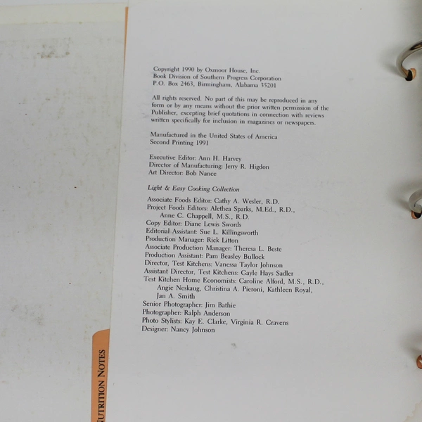 Light & Easy Cooking Collection Book 1990 Oxmoor House Ring Bound Good Condition