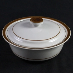 MSI Brown Monterrey Stoneware Casserole Dish with Lid Cream Bakeware