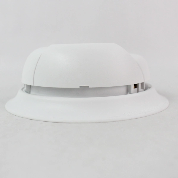 First Alert Smoke Alarm Model No. 0827 Lithium Battery Not Included