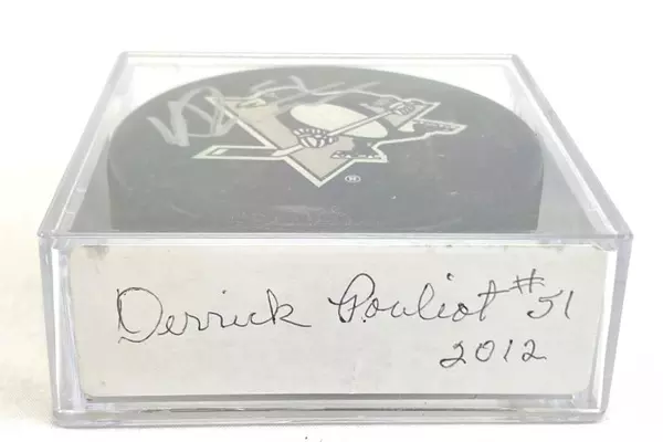 Derrick Pouliot 2012 Draft Signed NHL Pittsburgh Penguins Hockey Puck in Case 51