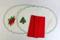 Lot of 2 Vintage Christmas Placemats & 2 Red Napkins Embroidered