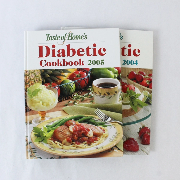 Lot Of 2 Taste of Home's Diabetic Cookbook 2004 2005 Publications Intl HC