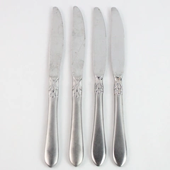 Lot of 4 Oneida Jacqueline Butter Knives Flatware Stainless Steel Matte Finish