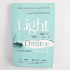 Light on the Other Side of Divorce by Elizabeth Cohen 2021 Mango Publishing PB