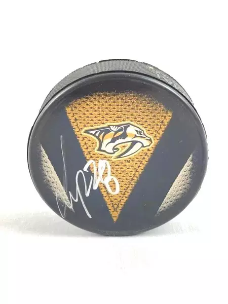 Official Hockey Puck Brendan Leipsic 28 Signed 2012 NHL Nashville Predators Case