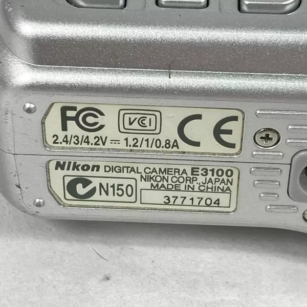 Nikon Coolpix 3100 Digital Compact Camera With Case
