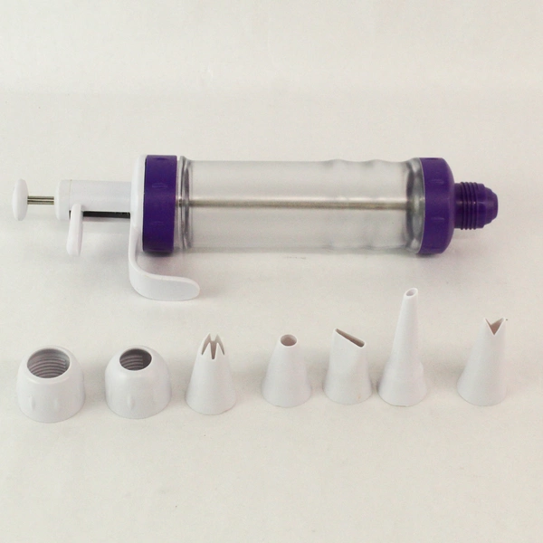 Wilton Dessert Decorator Plus Cake Cookie Pastry Icing Syringe Tool With 5 Tips