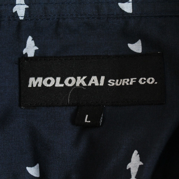 Molokai Surf Co. Men's Dark Blue Shark Pattern Collar Button Up Shirt Size Large