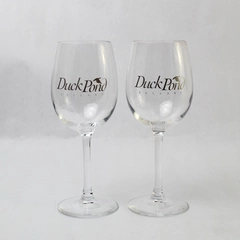 Lot of 2 Duck Pond Cellars Clear Crystal Wine Glasses Round Stems 8in Tall