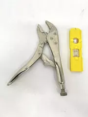 Lot of MML5 Yellow Pocket Level & Adjustable Locking Pliers Pre-Owned