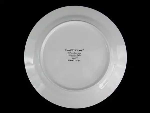Set of 4 Spring Daisy Dinner Plates Majesticware Retired Stoneware Blue Vintage